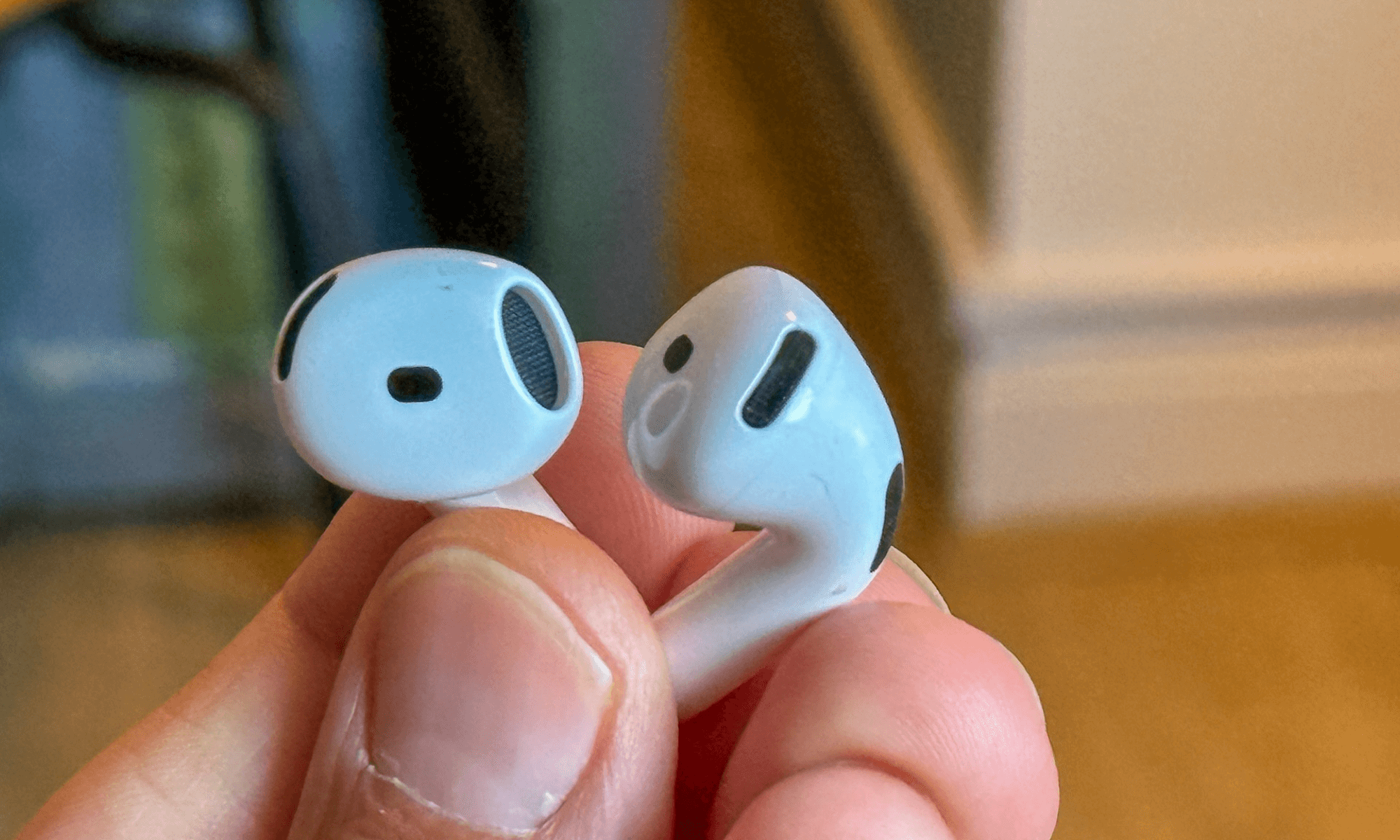 sua-loi-airpods-bi-re-tieng (4)