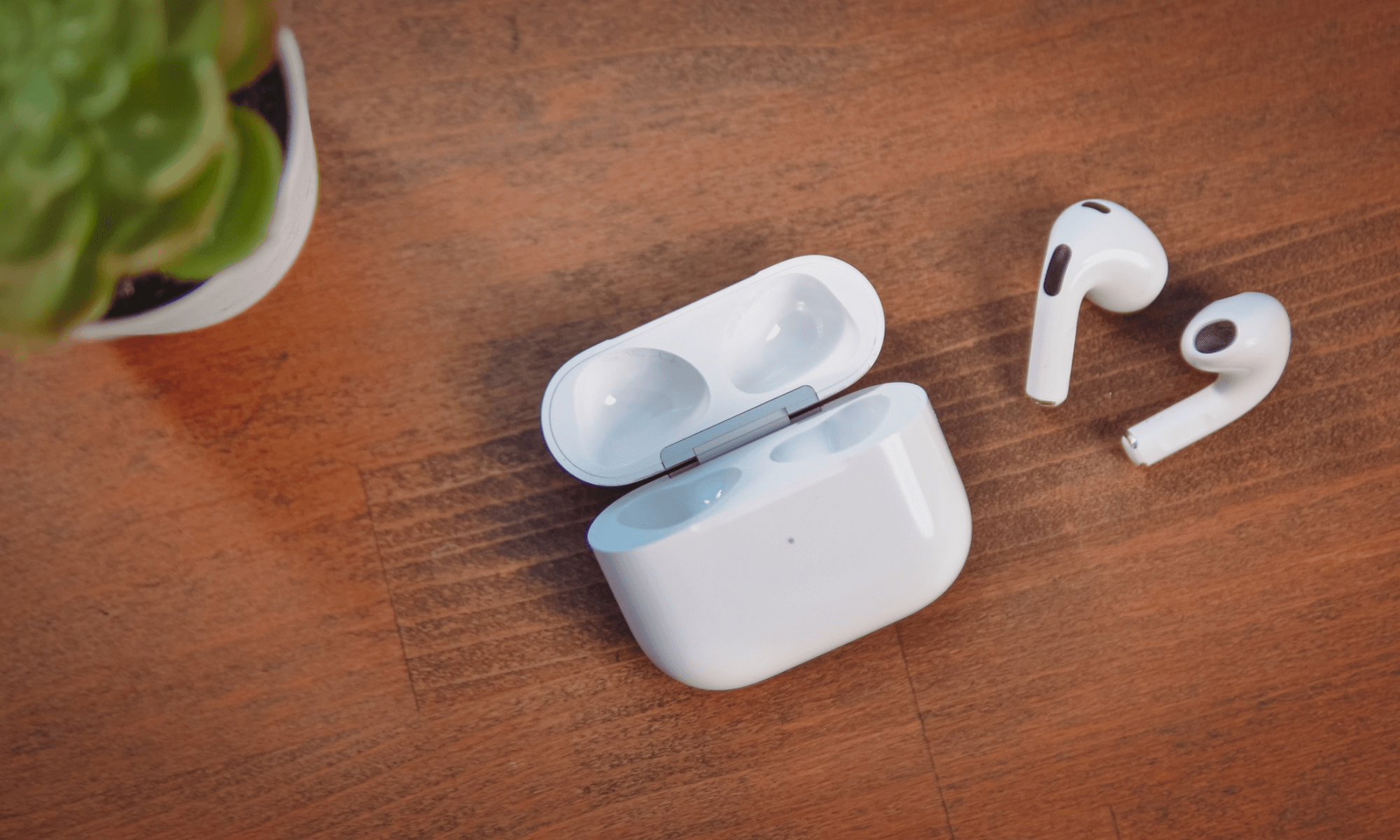 sua-loi-airpods-khong-sac-duoc (1)