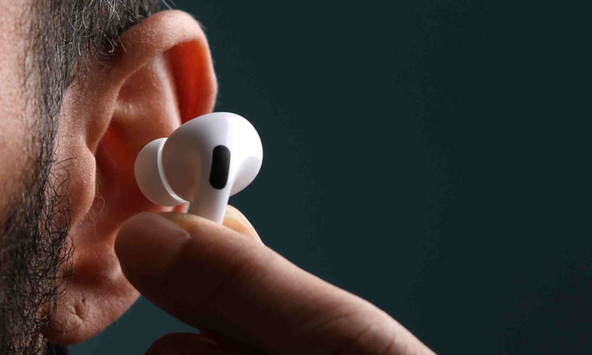 Airpods-Pro-2-So-Voi-Marshall-Motif-II-ANC (4)