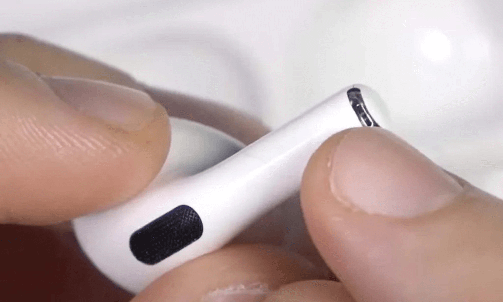 airpods-bi-re-khi-noi-chuyen (4)
