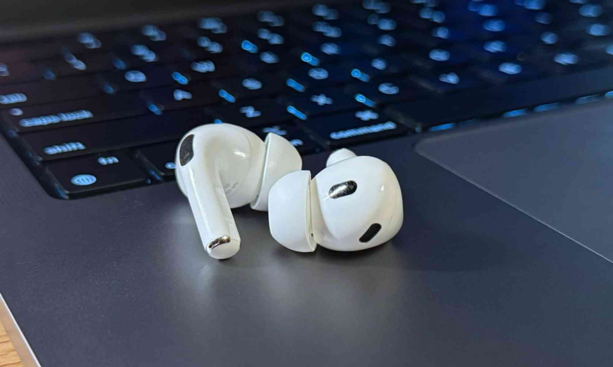 cach-su-dung-2-bo-tai-nghe-airpods-tren-cung-1-macbook (4)