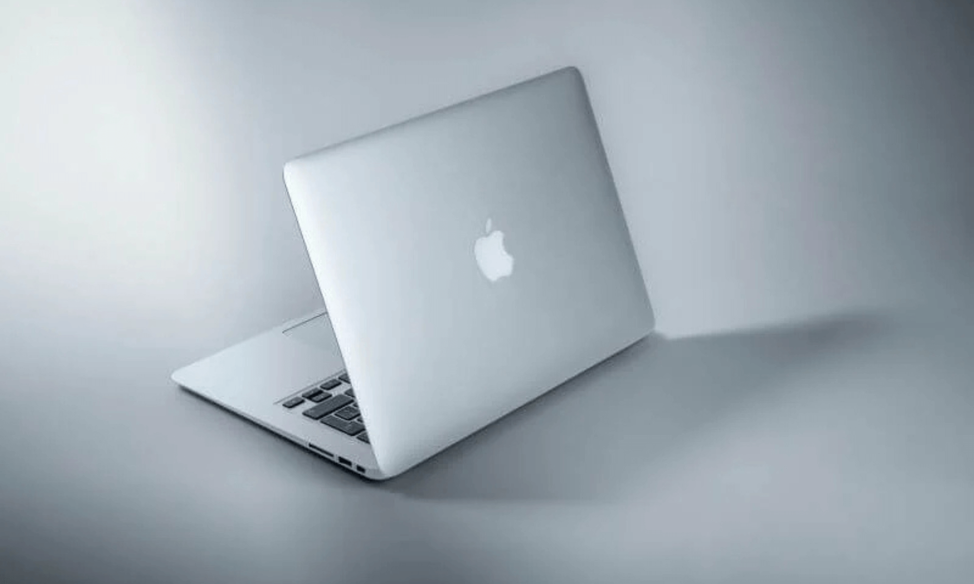 co-nen-mua-macbook-xach-tay-khong (1)