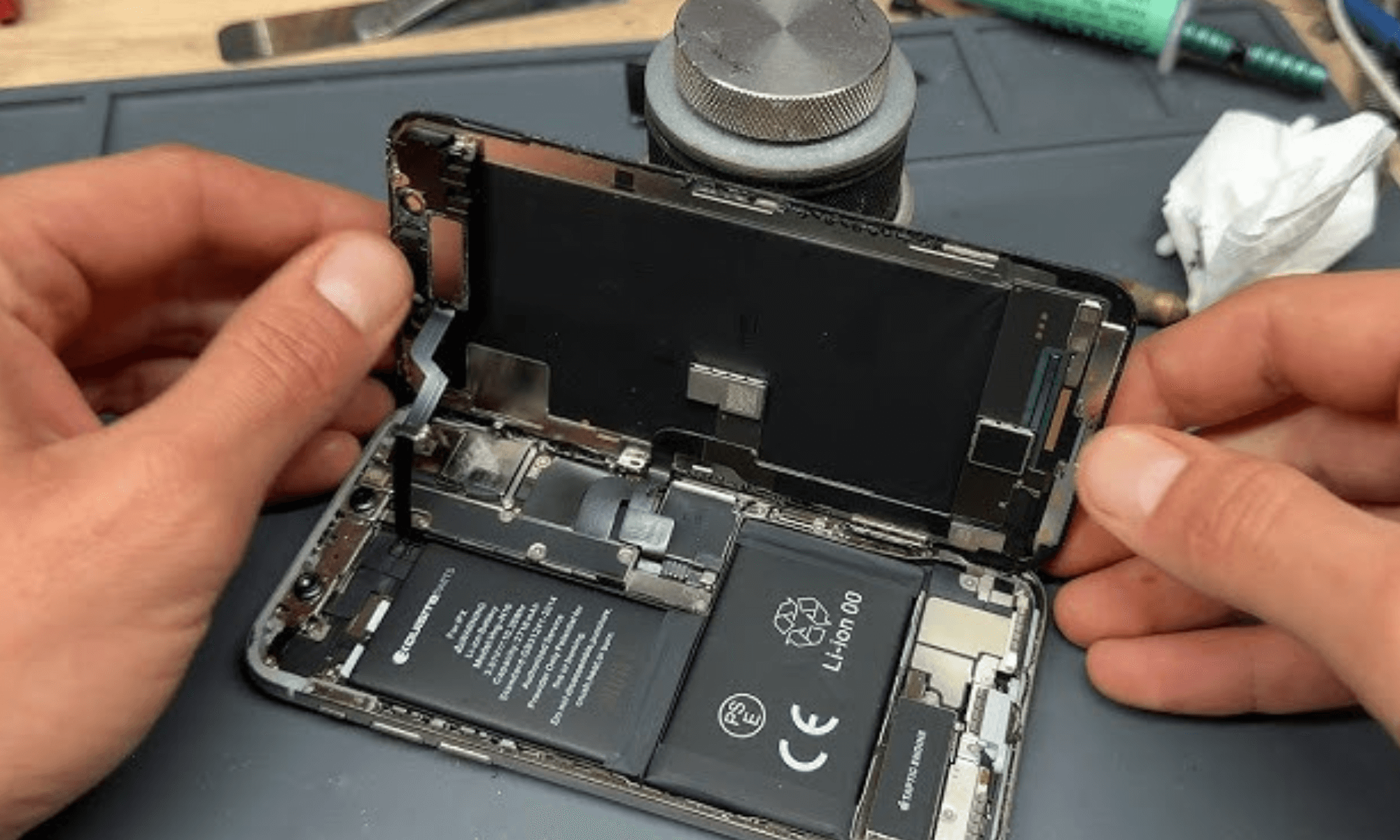 khi-nao-thay-pin-iphone (2)
