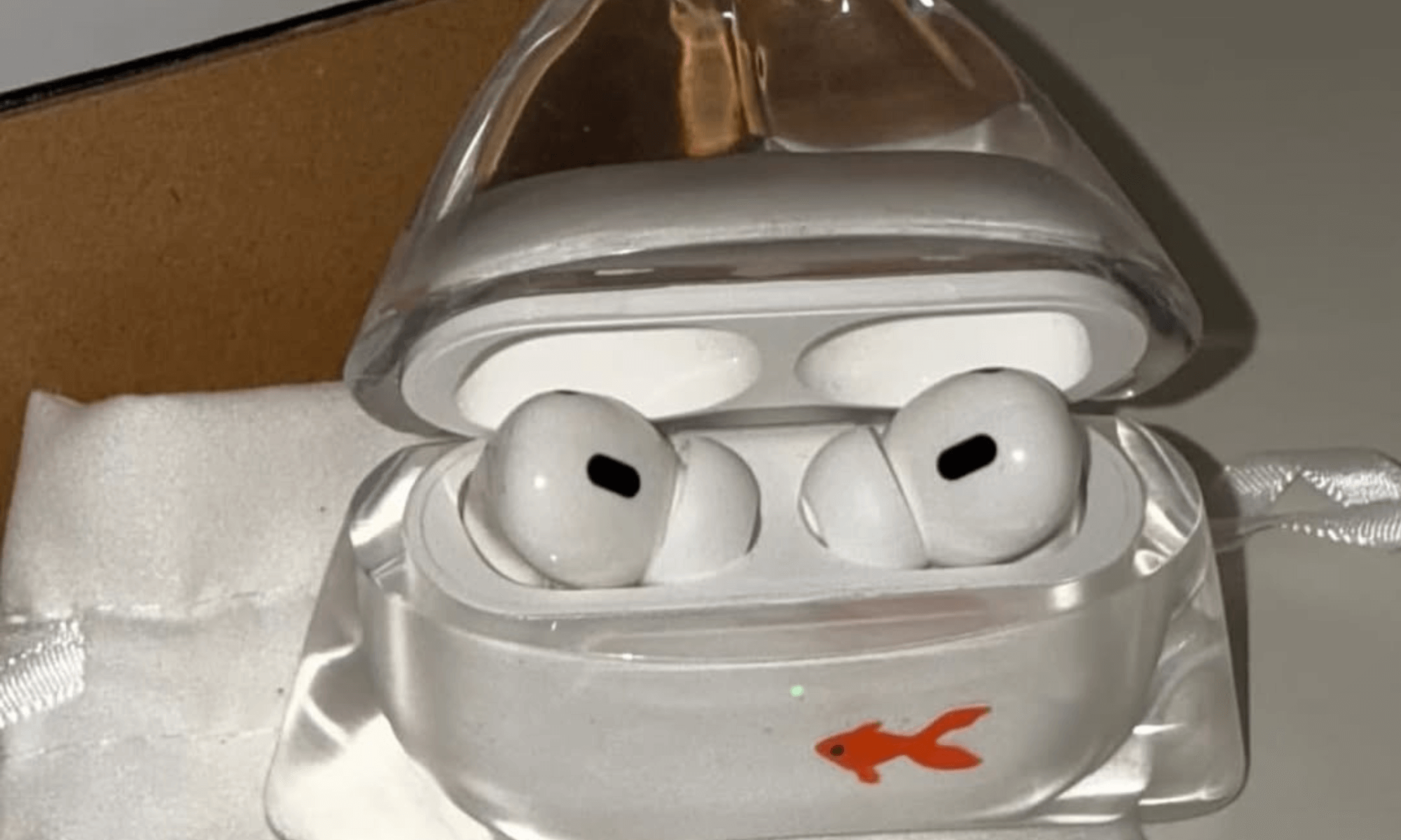 op-dung-cho-airpods-1-va-2-2025 (1)