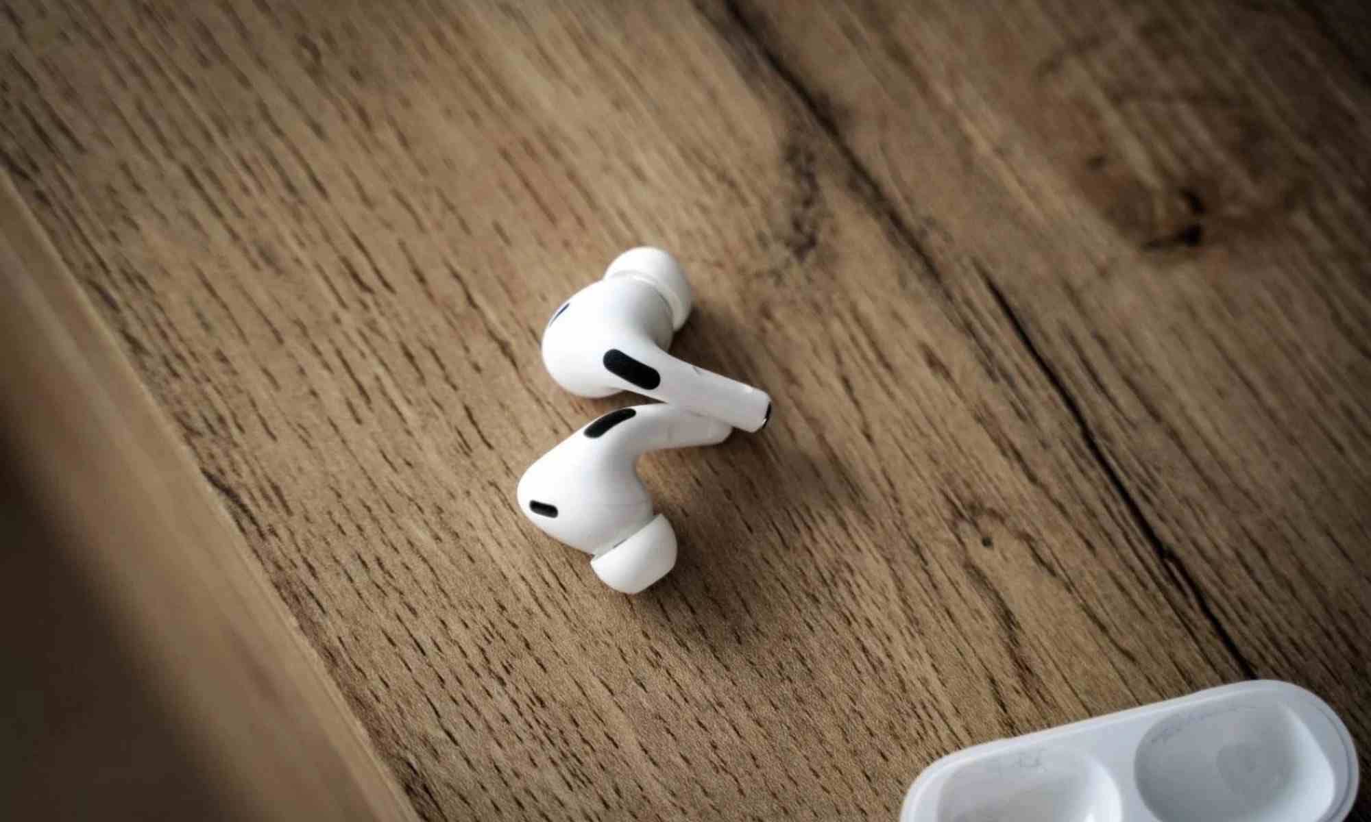 sua-loi-airpods-bi-loan-cam-ung (4)