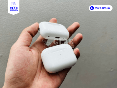hop-sac-le-airpods-khong-hien-pin-vesinhairpod.com