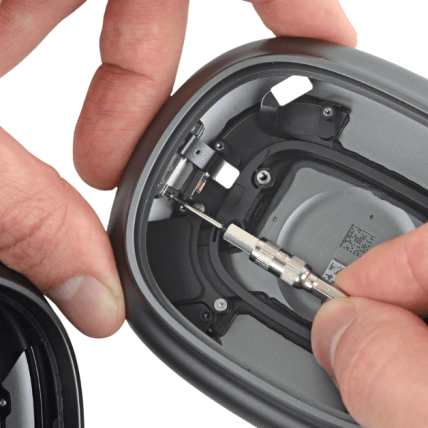thay-cum-duoi-sac-airpods-max-vesinhairpod.com-glab