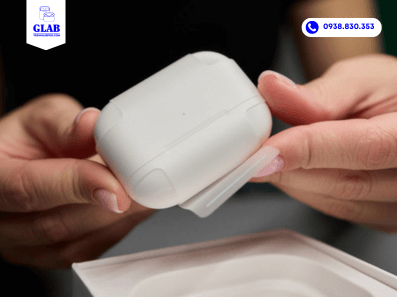 tim-hop-sac-airpods-bang-iphone