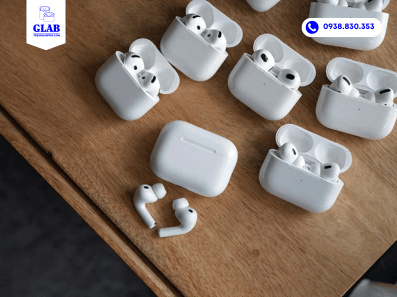 hop-sac-airpods-moi-mua-sac-cham-vesinhairpod.com