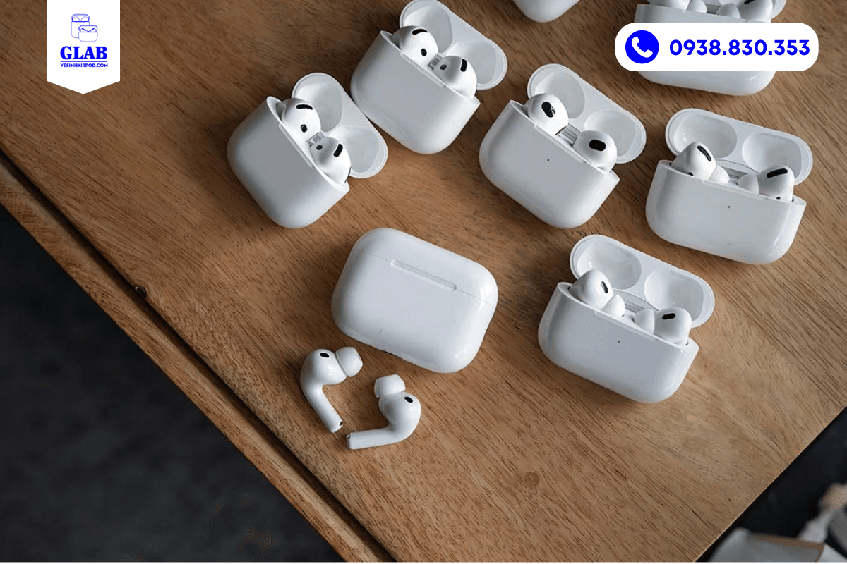 hop-sac-airpods-moi-mua-sac-cham-vesinhairpod.com