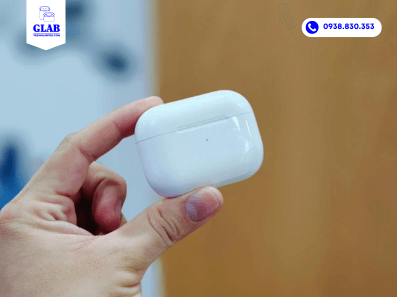 mua-hop-sac-le-airpods-da-thay-pin-vesinhairpod.com-glab