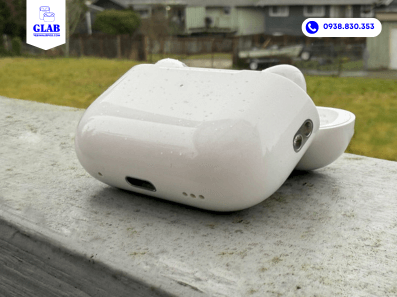 thay-chan-hop-sac-airpods-pro-vesinhairpod.com-glab