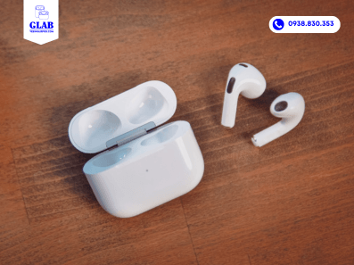 airpods-3-khong-nhan-sac-glab-vesinhairpod.com (4)